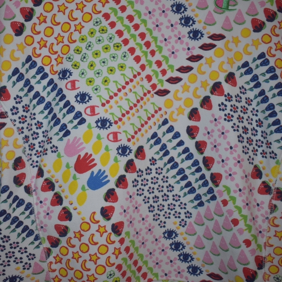 Urban outfitters and Champion collab sweater (M) - Picture 3 of 6